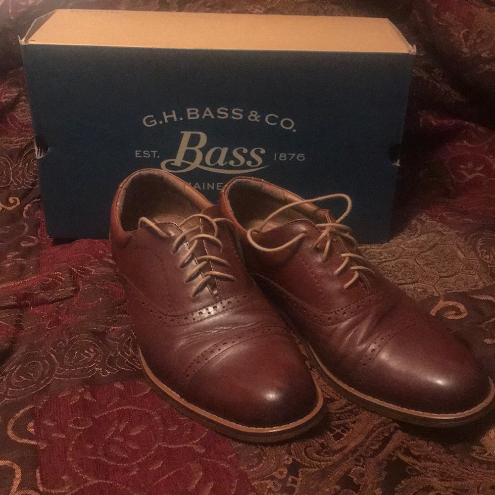 Bass Banks Tan Shoes